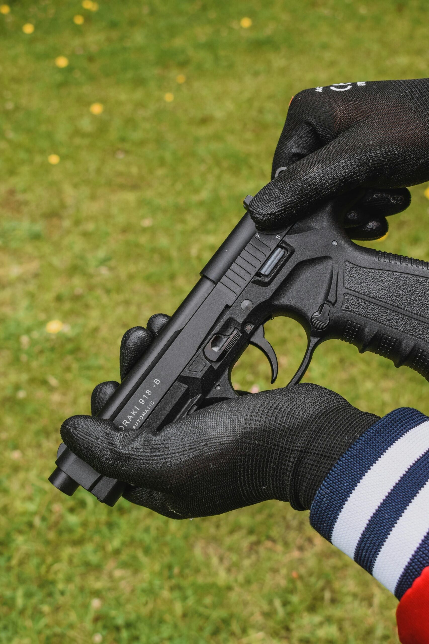 https://glock17.it.com/